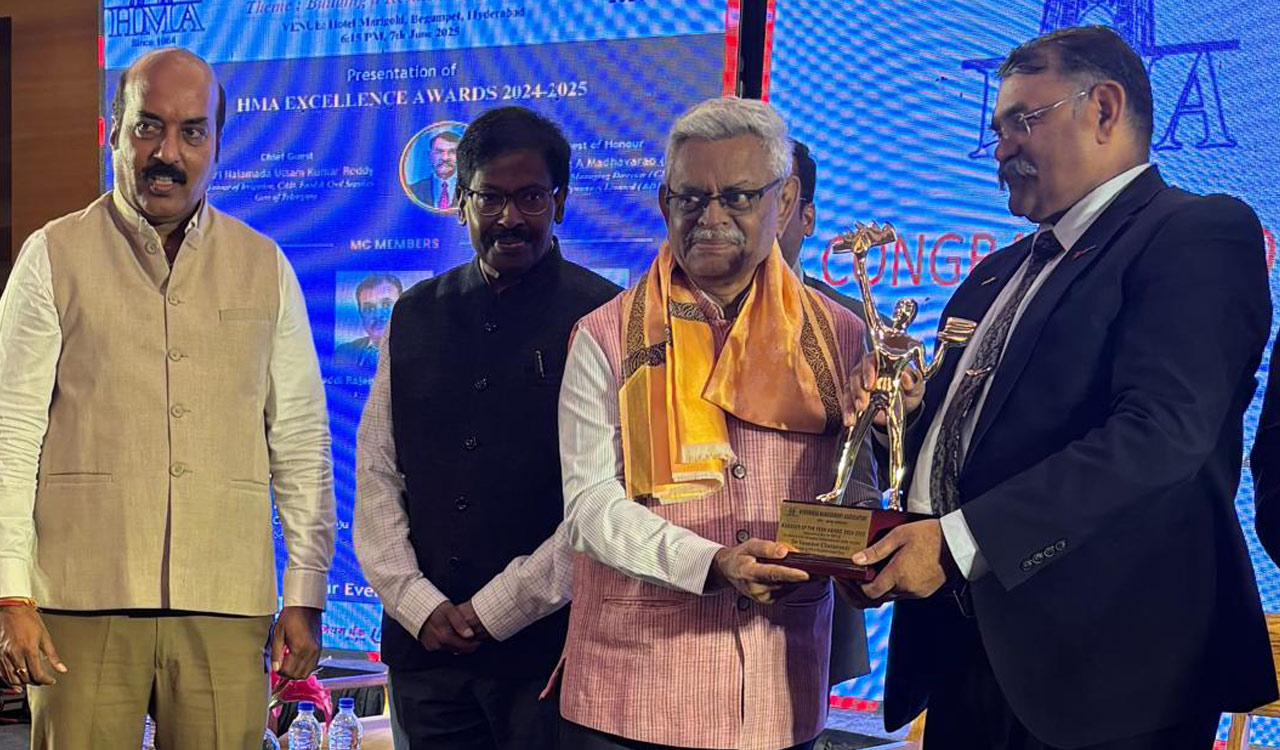 Swastava Cancer Care Secretary wins HMA Best Manager Award