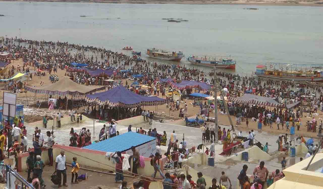 No action plan, no review, yet Telangana Congress government wants Central funds for Godavari Pushkarams