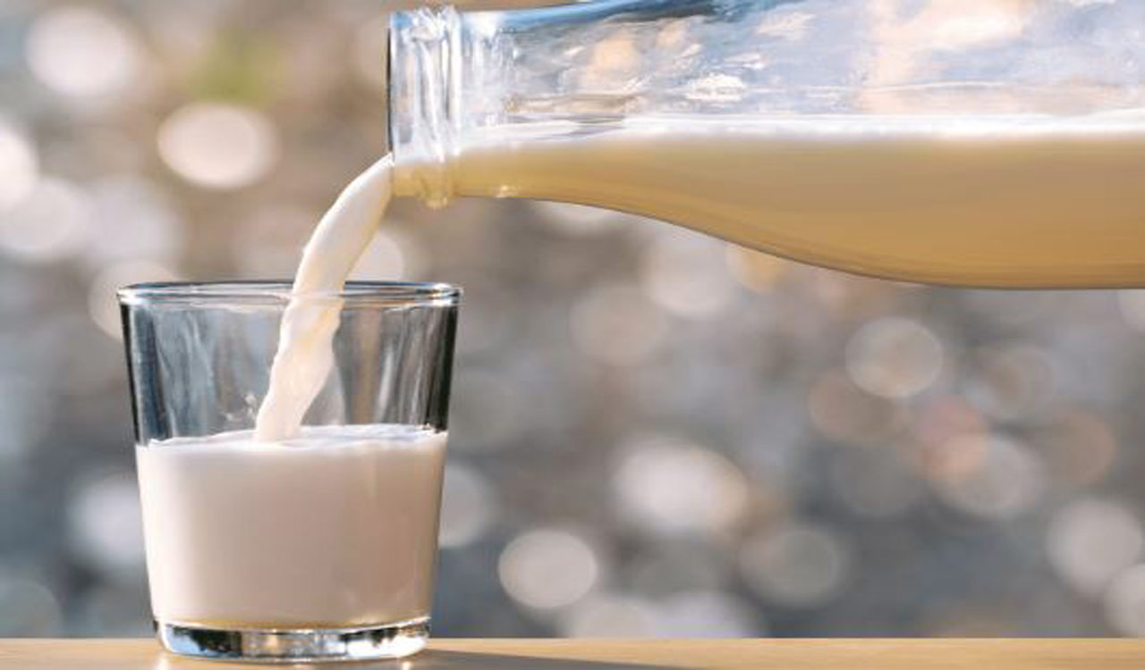 Spoiled Heritage milk triggers case against Ratnadeep in Kukatpally