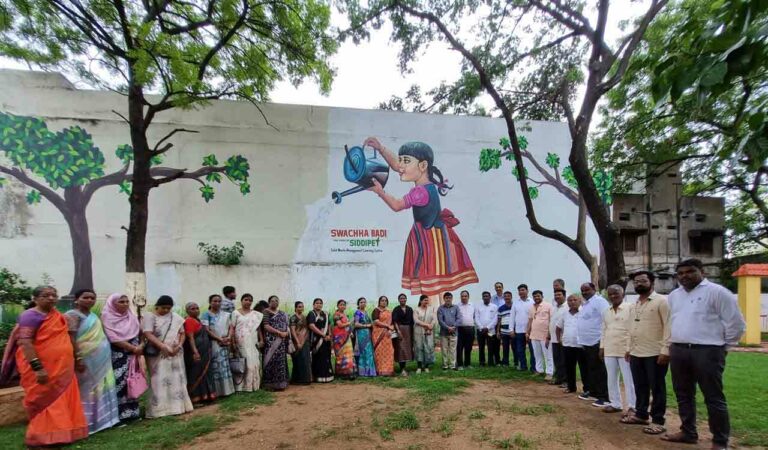 Karnataka team visits Siddipet to study urban development success