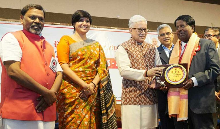 Dental Surgeon Dr MS Gowd conferred the ‘Medical Excellence Award - 2025’ by Indian Redcross Society