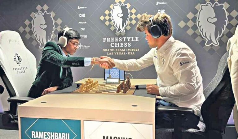 sports praggnanandhaa stuns carlsen in las vegas freestyle chess