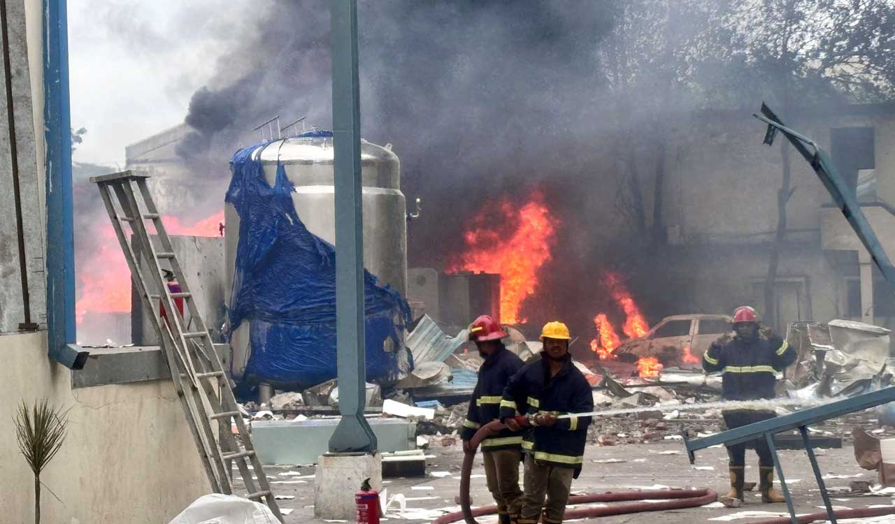 Expert committee visits Sigachi blast site, collects samples, interacts with stakeholders