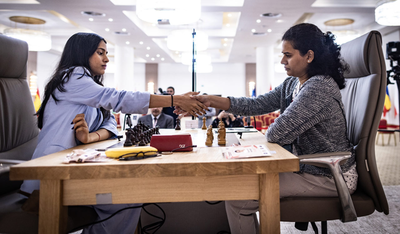 FIDE Women’s World Cup final: Divya holds Humpy, tiebreaker next