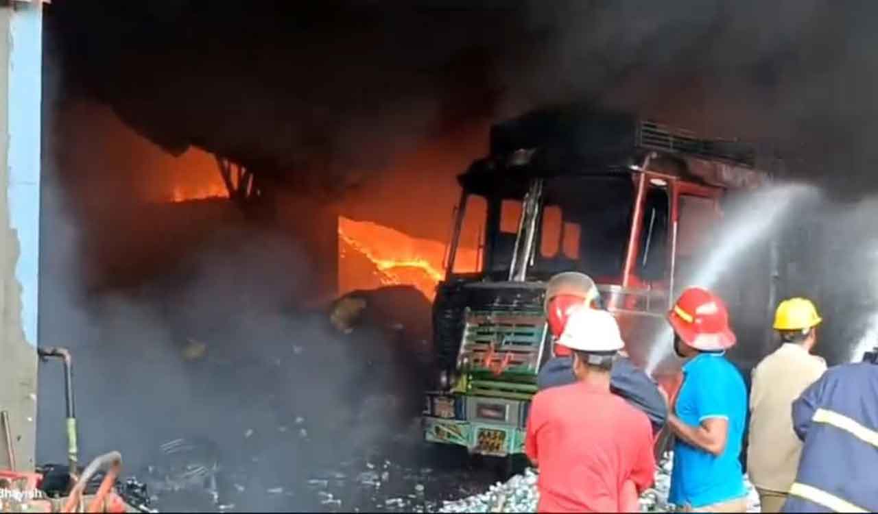 Massive fire in Telangana’s Pashamylaram industrial area, none hurt