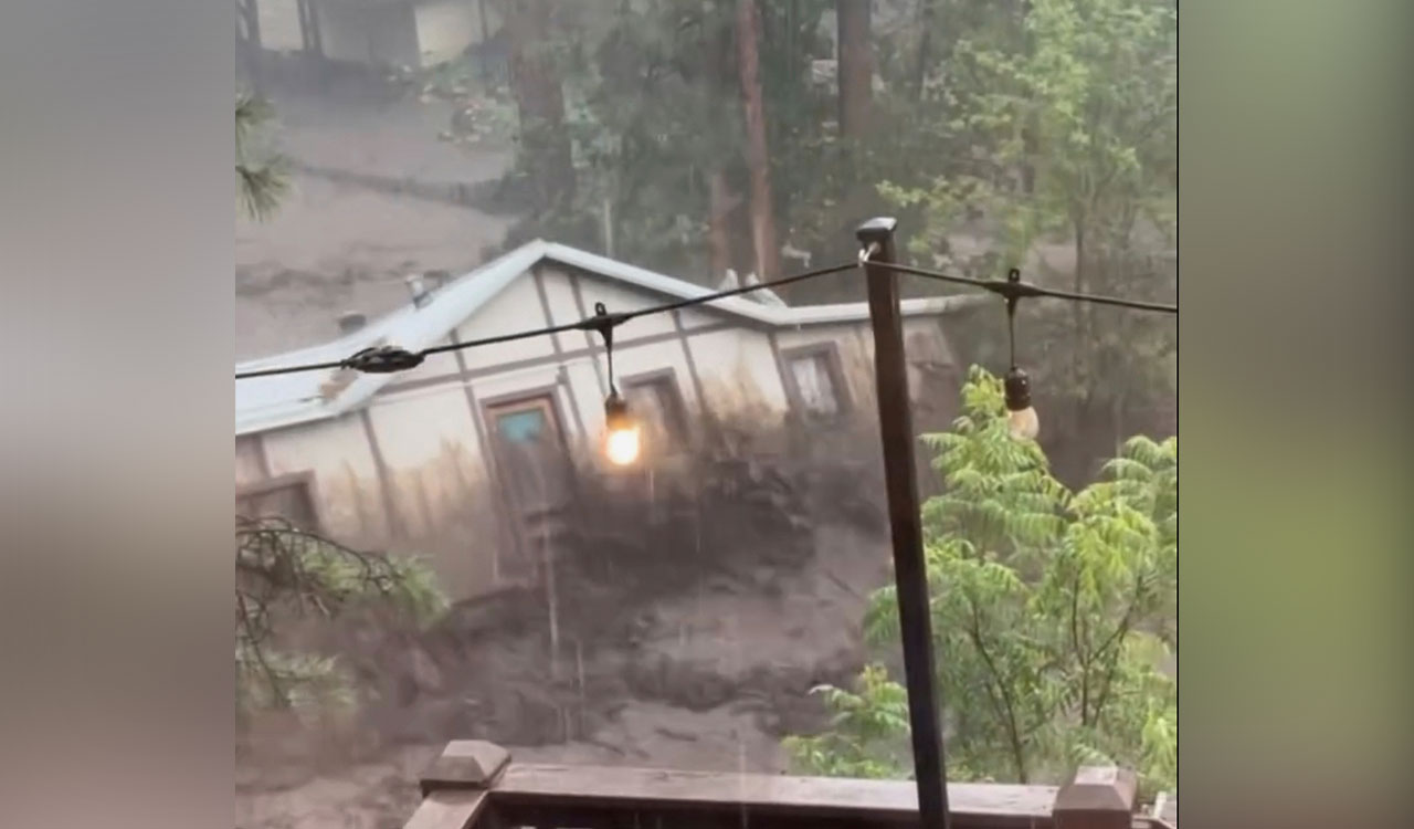 3 missing as flash flooding hits mountain village in New Mexico