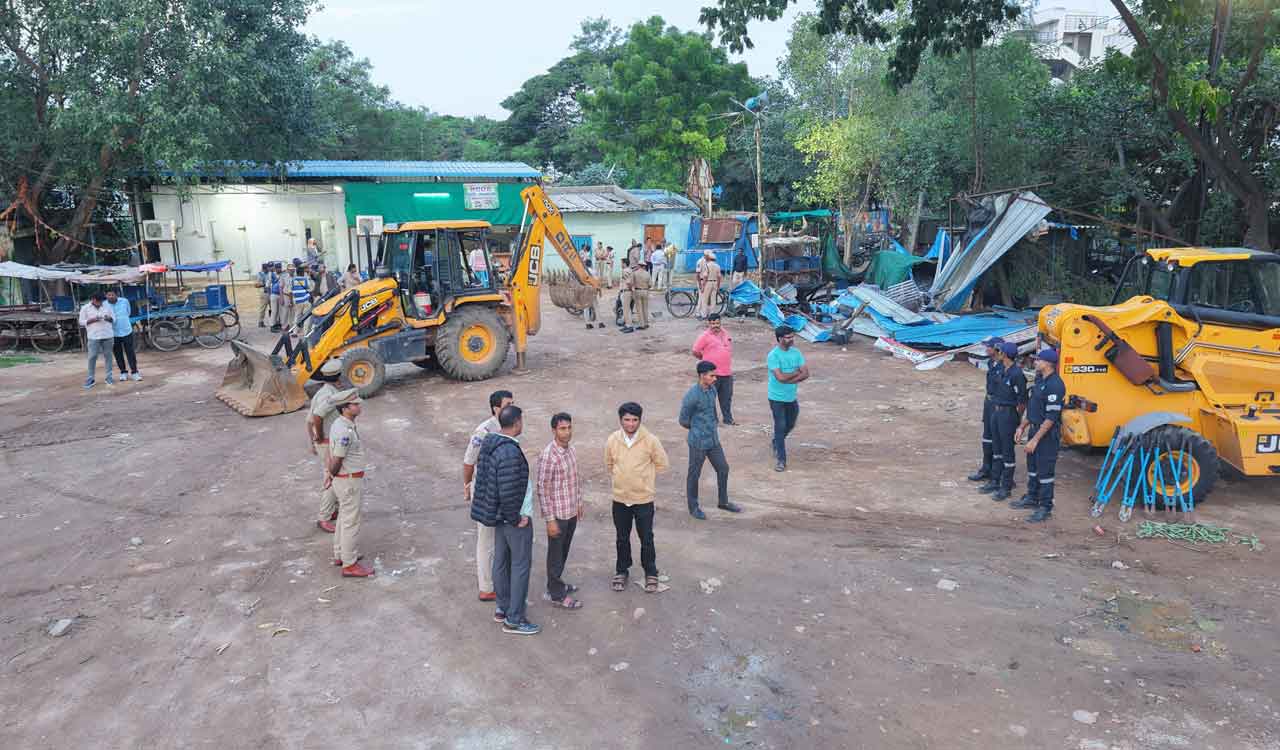 Tension prevails as Hydraa clears encroachments in Moosapet and Musi riverbed