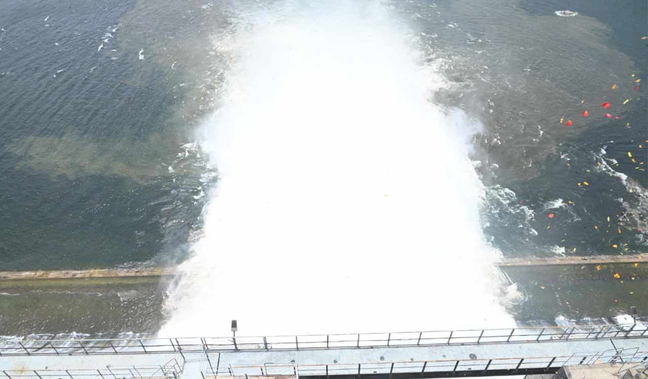 Nagarjuna Sagar Dam nears full capacity, releases water to manage inflow