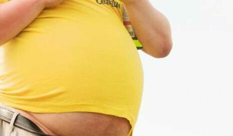 Proposed obesity redefinition may halve global prevalence, but raises health risks, say researchers