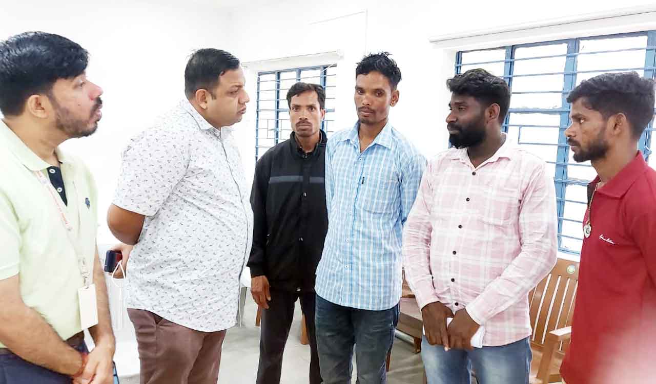 Odisha officials reach out to injured Sigachi workers, kin in Telangana’s Sangareddy