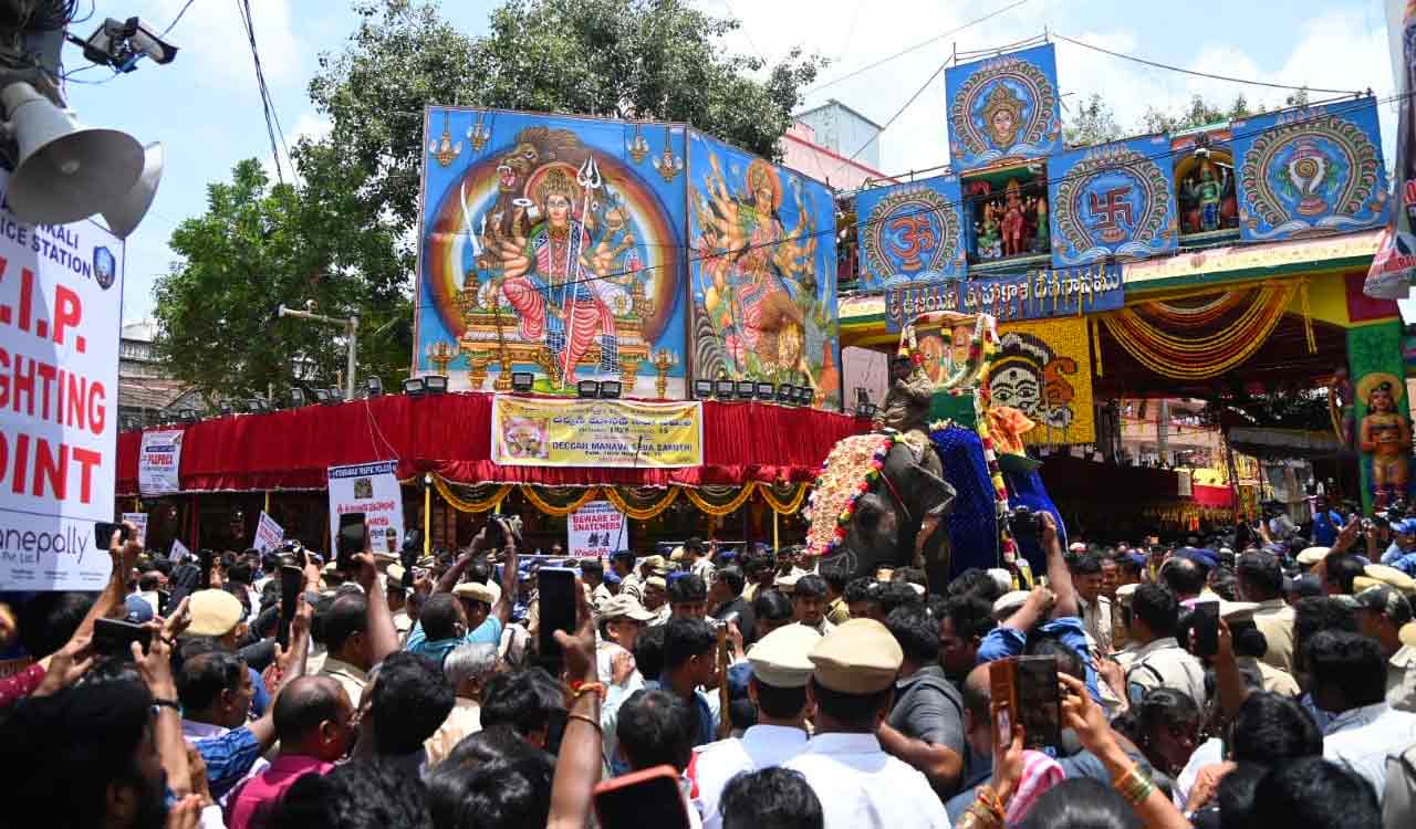 Rangam ritual at Ujjaini Mahankali: Oracle predicts good rainfall for Telangana, warns of new potential pandemic