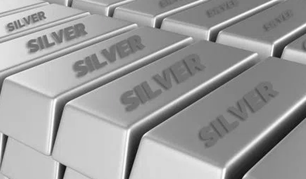 Silver price hits record Rs 1.14 lakh per kg amid global demand surge