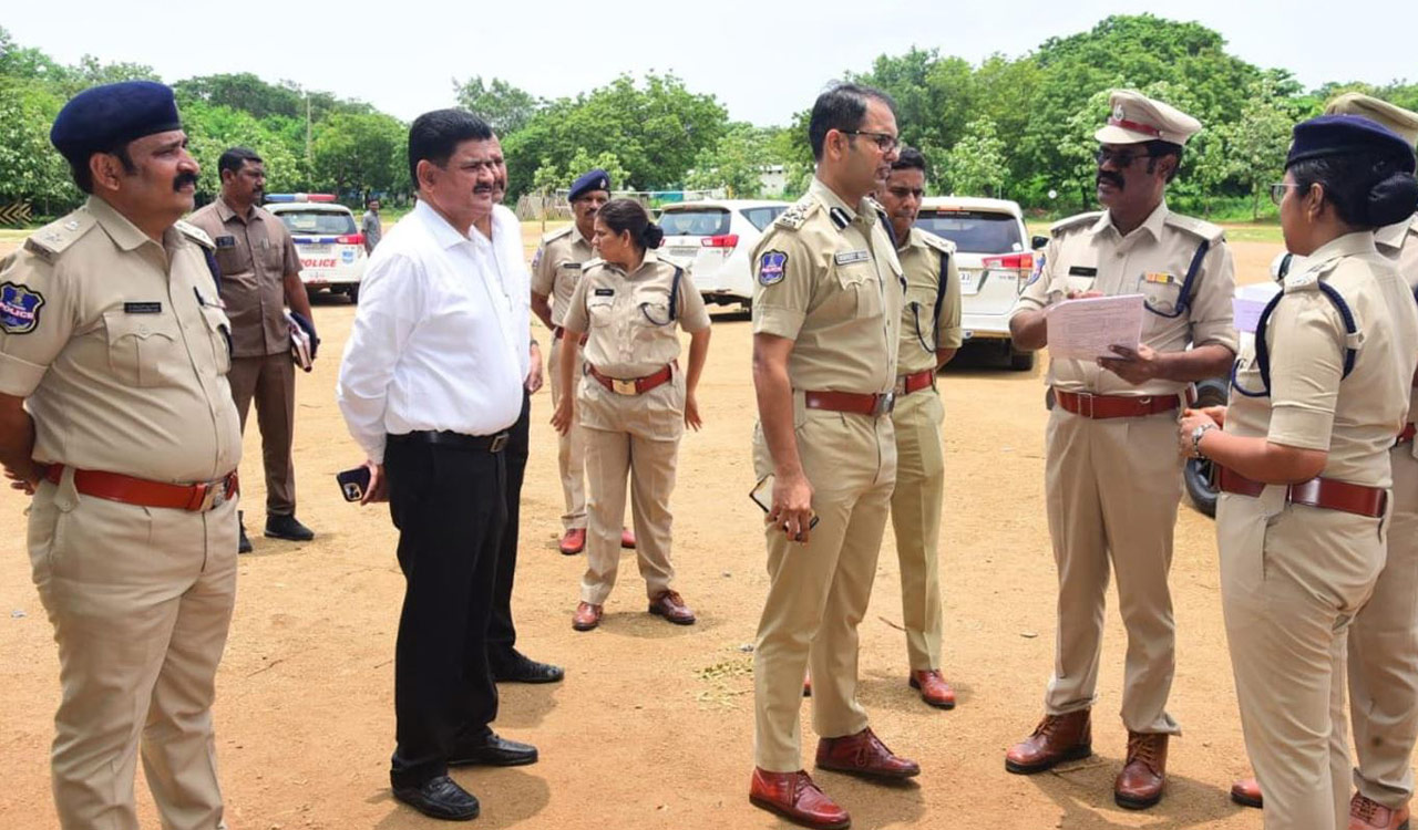 Warangal CP reviews arrangements for State-level police meet
