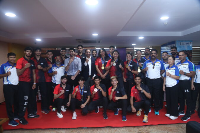 World Boxing Cup Medalits With Boxing Interim Committee Chairman Ajay Singh, Olympic Medalist Vijender