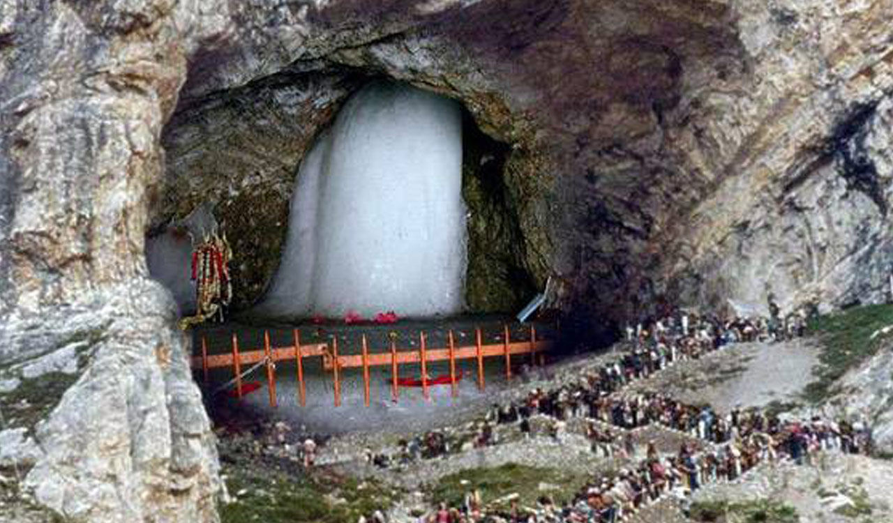 Amarnath Yatra halted due to heavy rain alert