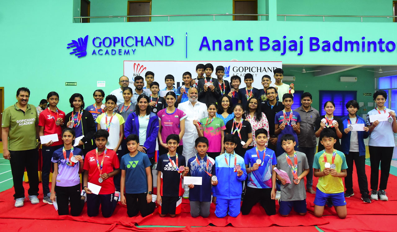 SM Krishna, Avni Govind win Under-15 badminton titles