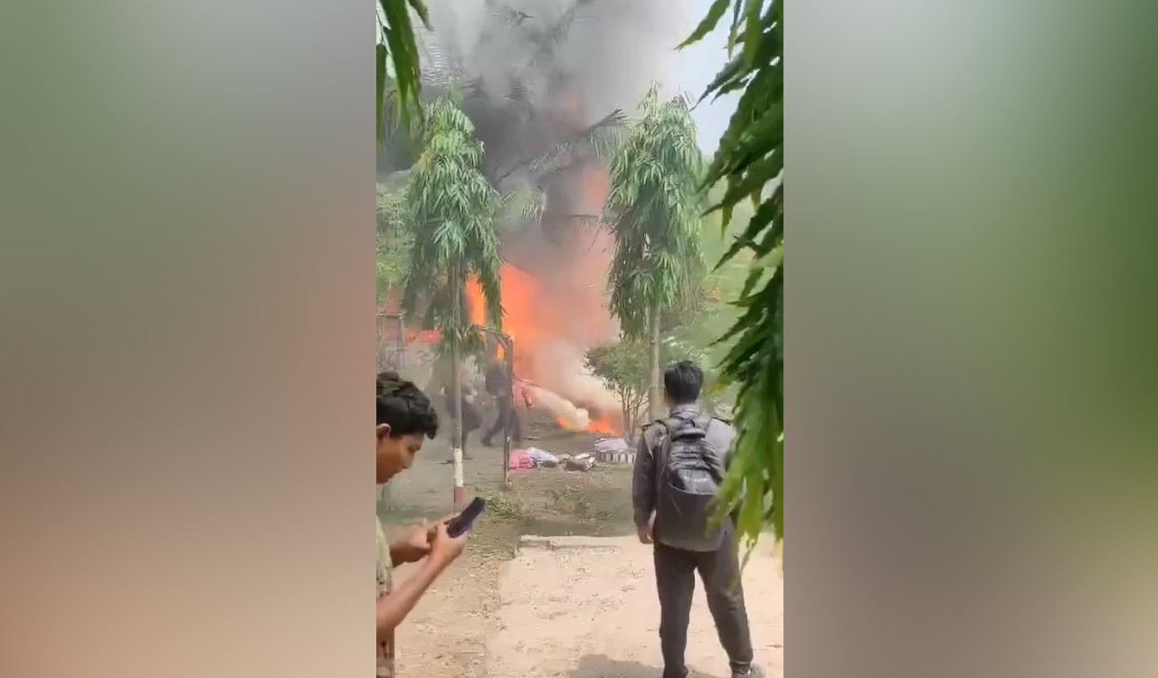 Bangladesh Air Force jet crashes into Dhaka school building