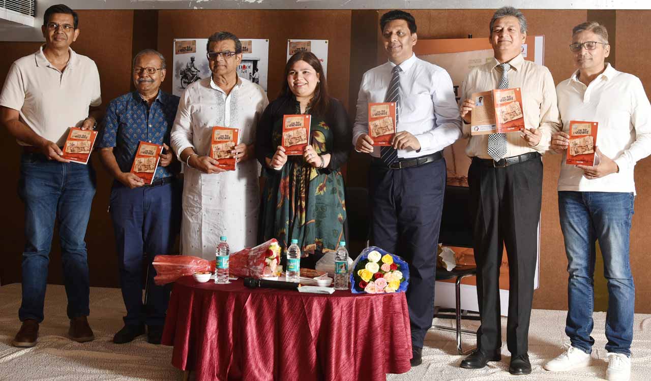 “Das Paise Ka Postcard” book releases in Hyderabad
