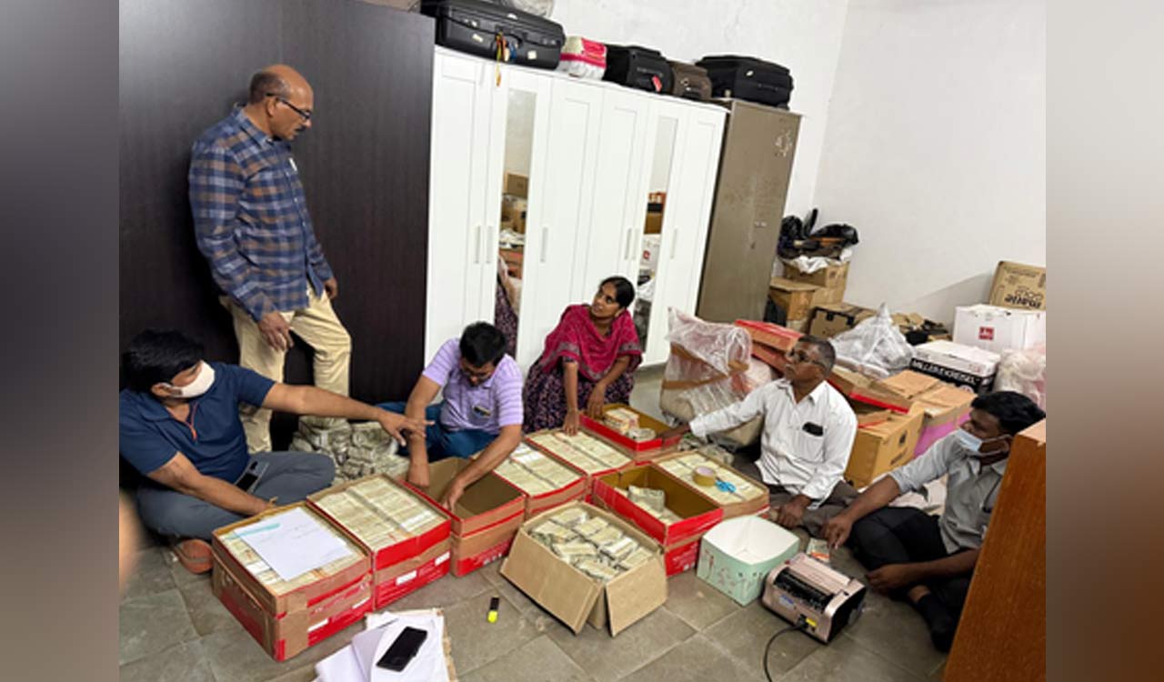 Rs 11 crore seized in Andhra Pradesh liquor scam; hidden in guesthouse near Hyderabad