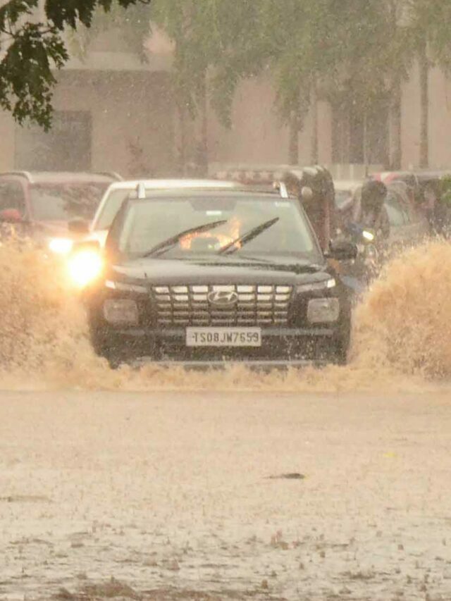 Heavy rains lash Hyderabad