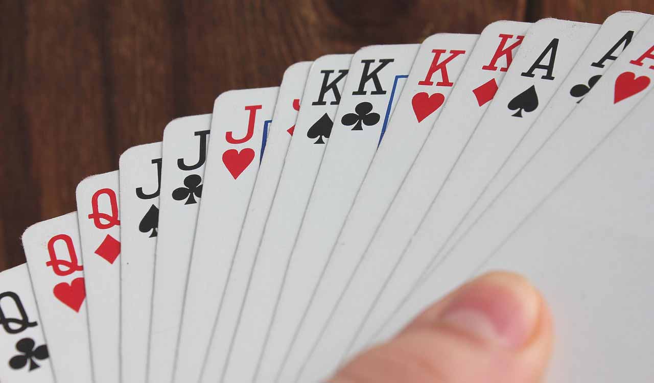 Seven caught gambling in Shamshabad hotel raid