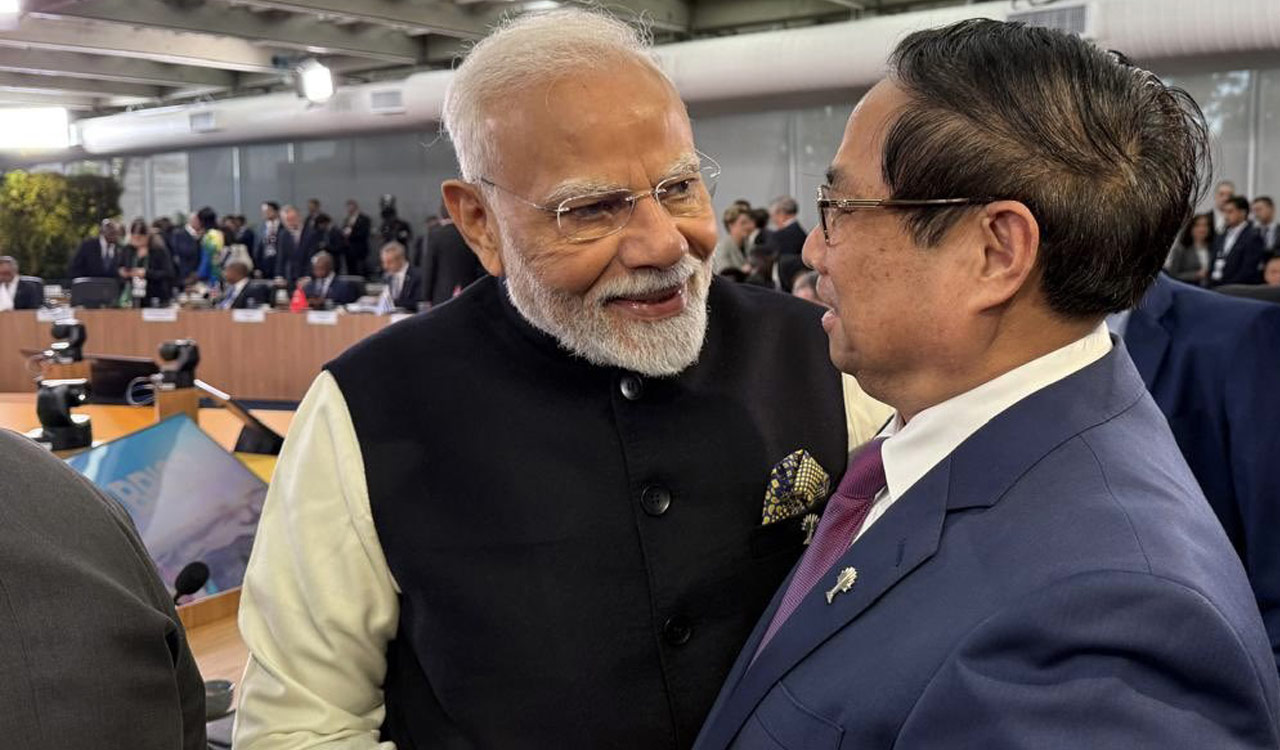 PM Modi meets Vietnamese premier at Rio BRICS Summit