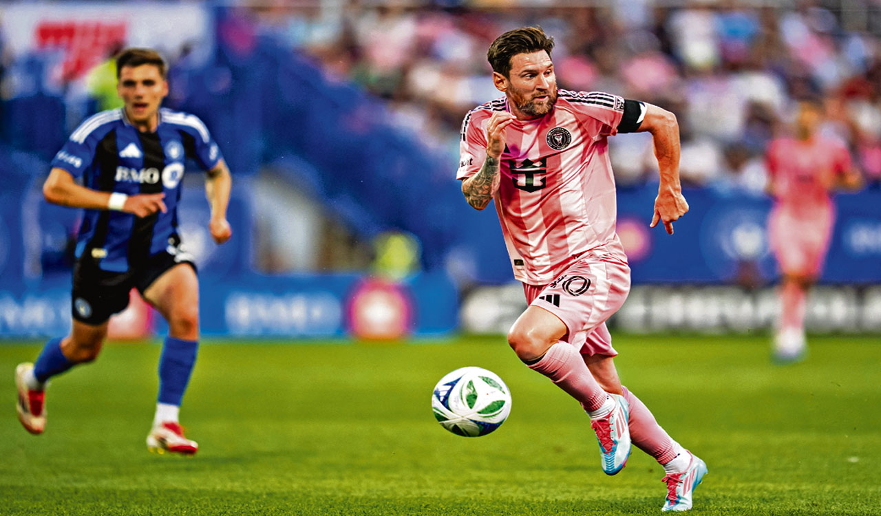 Messi scores twice as Miami defeats Montreal 4-1