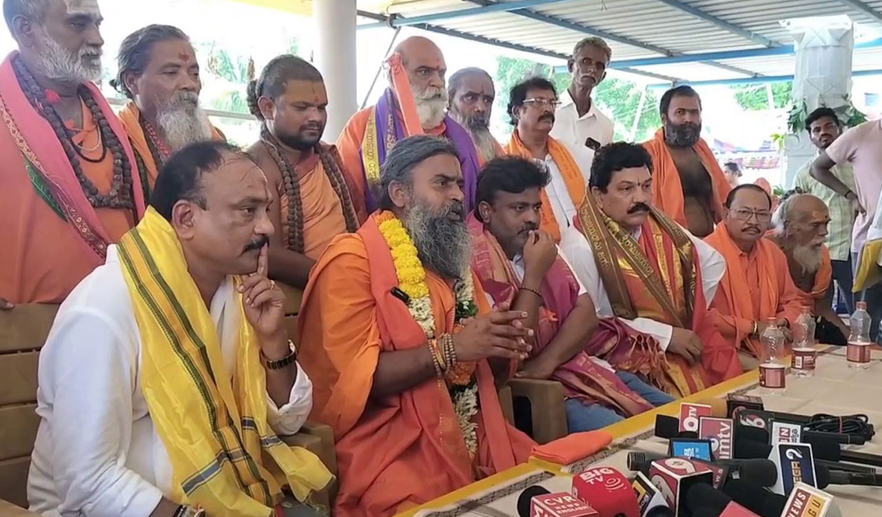 Sadhu Parishad slams temple officials over Bhadrachalam land dispute