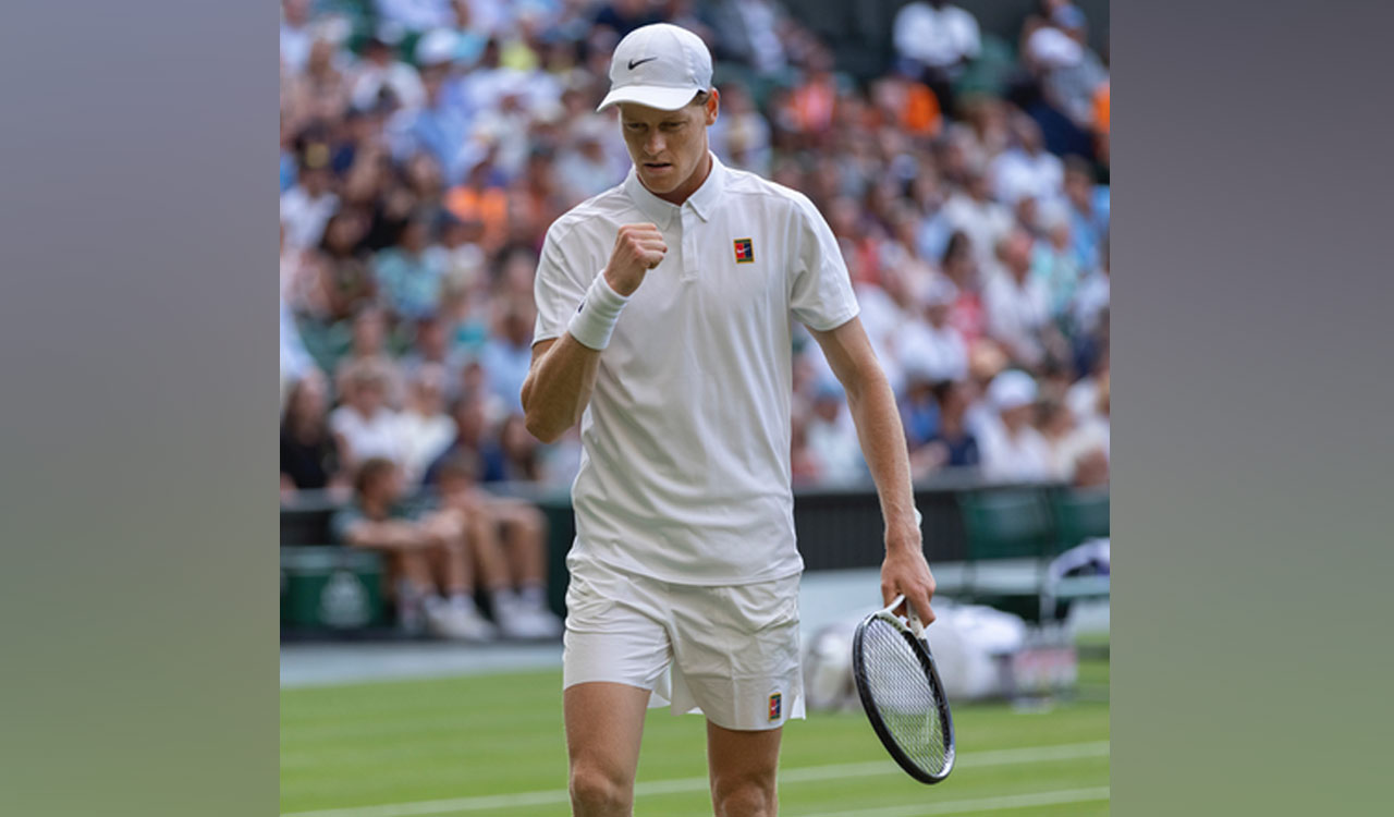 Jannik Sinner thrashes Martinez to reach fourth round