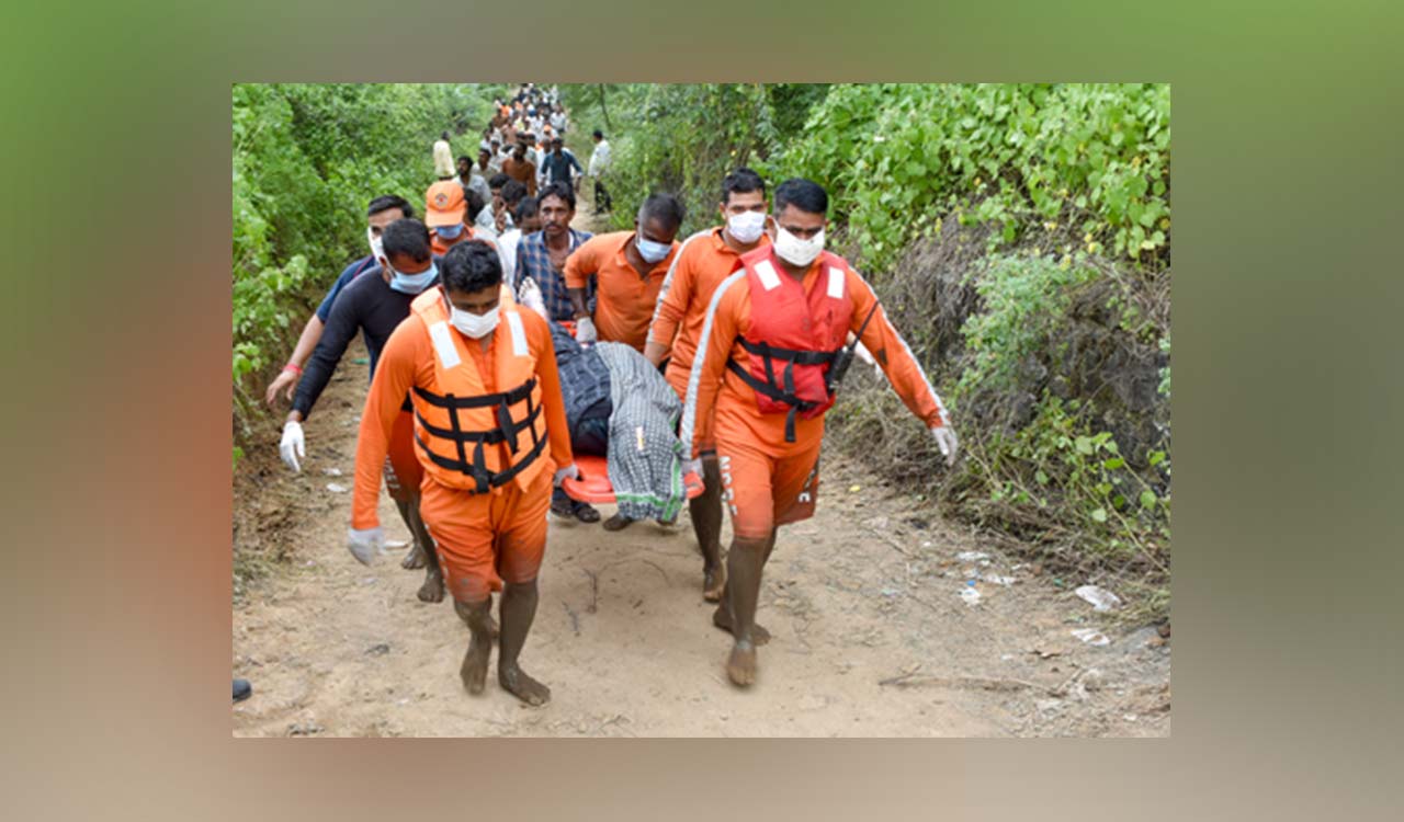 Six pilgrims dead, five missing as overloaded mini-truck falls into Ludhiana canal