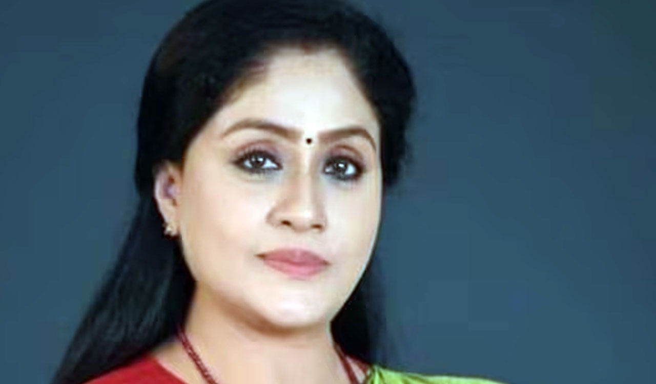 Vijayashanthi urges people to greet with ‘Jai Telangana’, avoid English greetings
