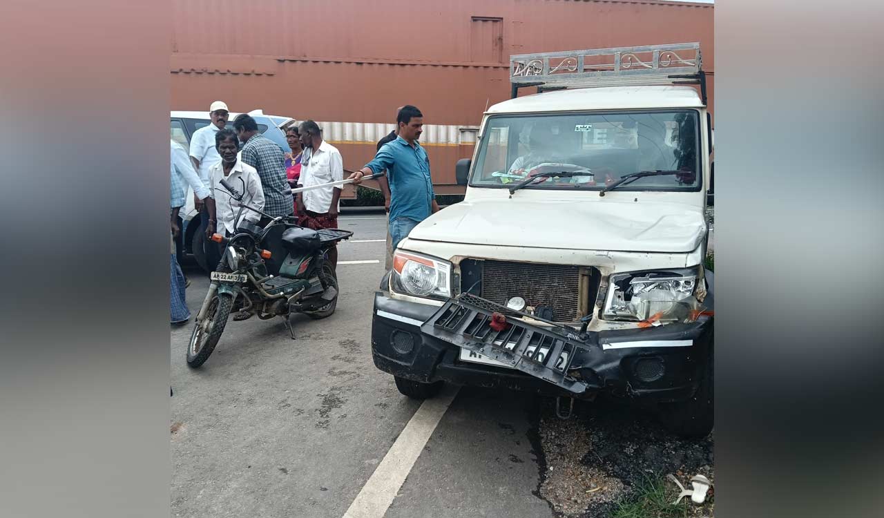 One person killed, another injured as van hits two-wheeler in Jogulamba Gadwal