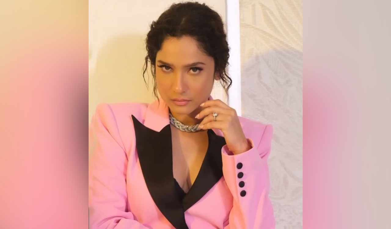 Ankita Lokhande suits up in pink, says ‘always in my Pretty Woman era’