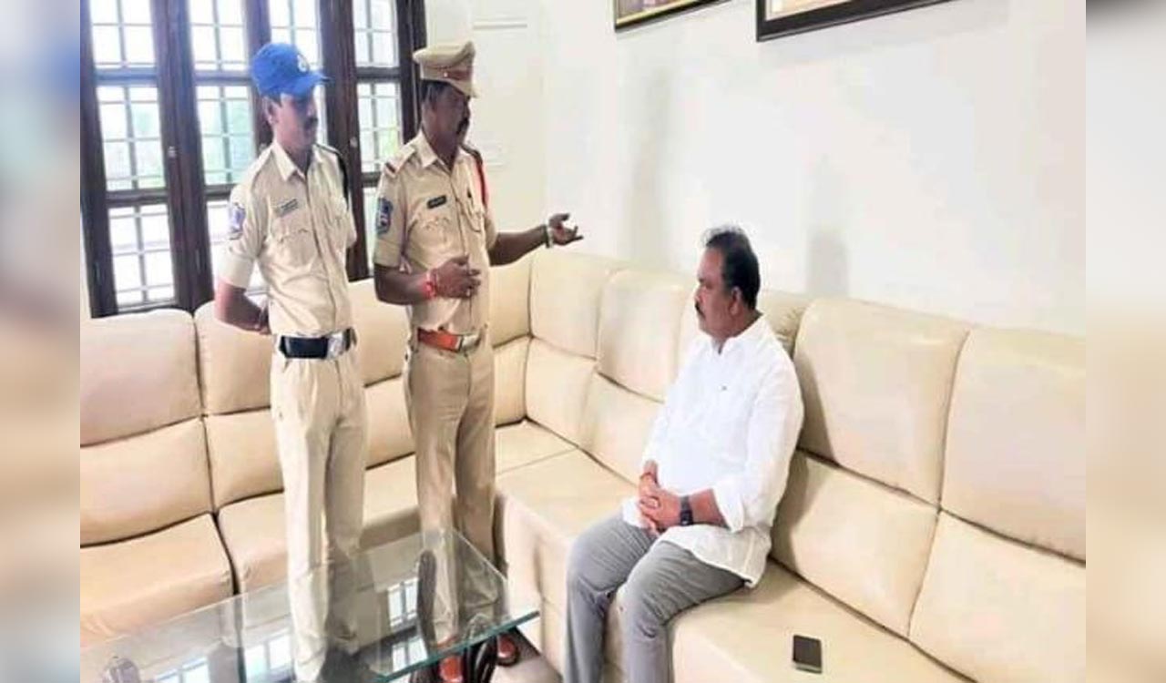 BRS leader Sunke Ravishankar placed under house arrest in Karimnagar