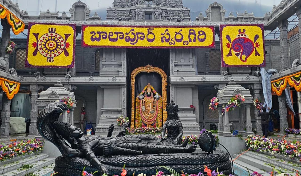 Hyderabad: Balapur Ganesh mandap replicates Swarnagiri temple near Yadadri