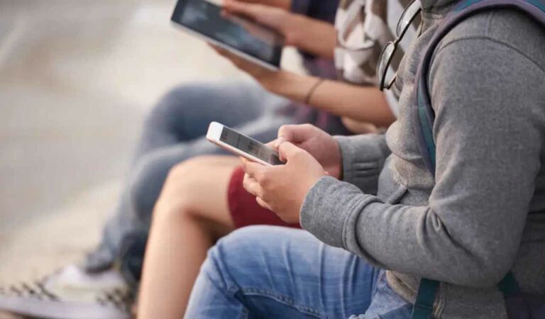 Cellphone Addiction