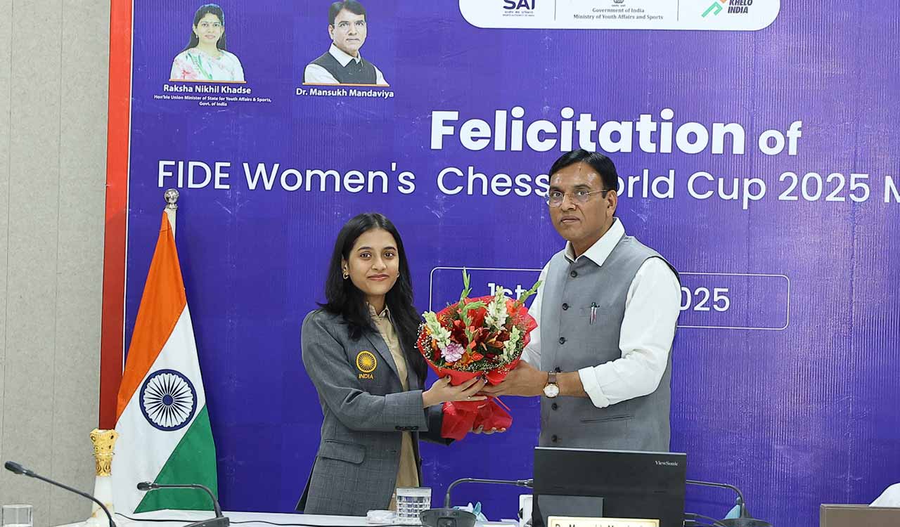 Divya Deshmukh felicitated for FIDE World Cup triumph