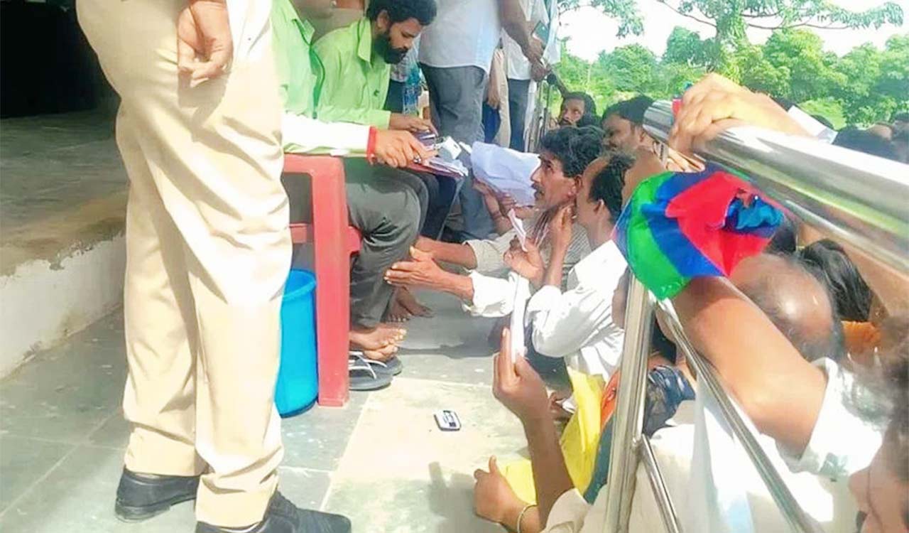 Farmers fall at officials’ feet for urea in Telangana; videos spark outrage
