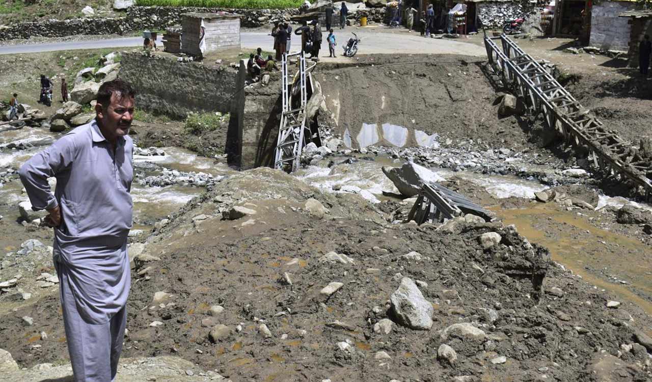 Nine volunteers killed in landslide; floods cut off parts of Gilgit-Baltistan