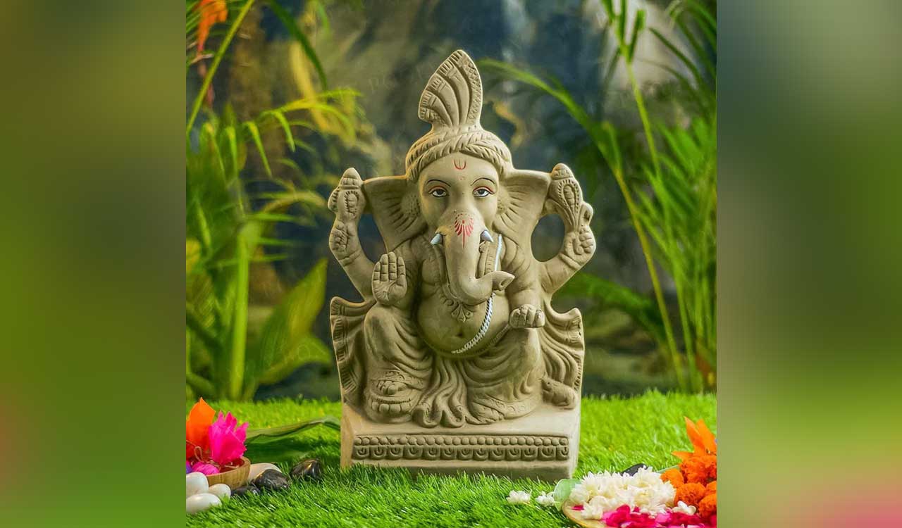 GHMC aimed to distribute 2 lakh eco-friendly Ganesh idols this year