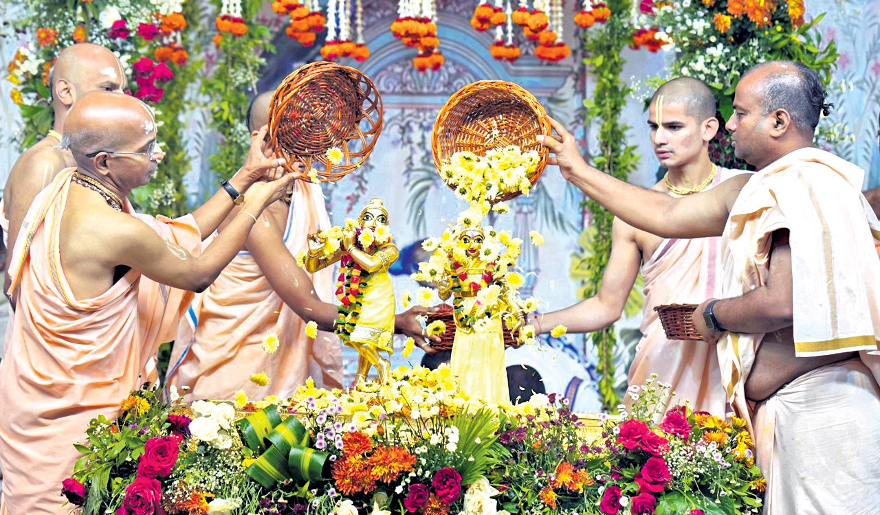 HKM celebrates Radhashtami festival