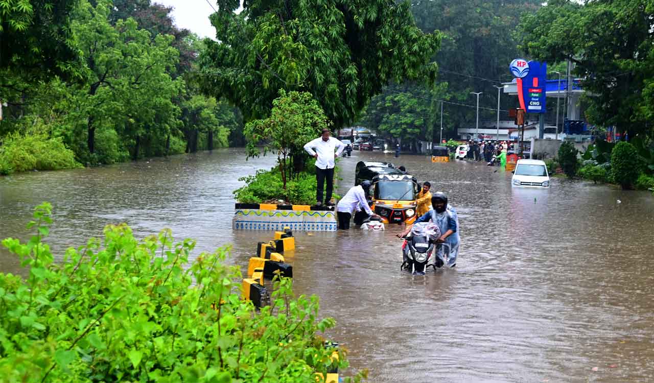 Heavy rain to lash Hyderabad on Friday; emergency helplines issued