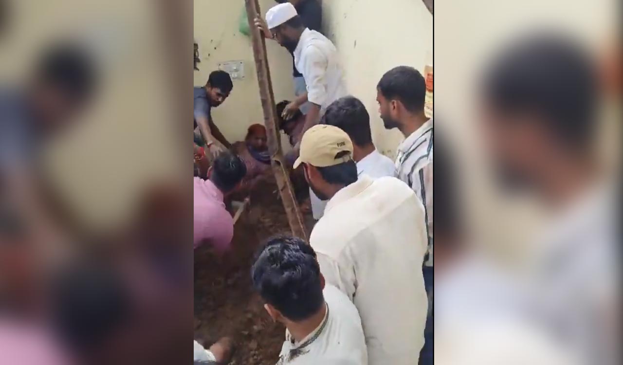 Twelve injured as structure near Humayun’s Tomb collapses in Delhi