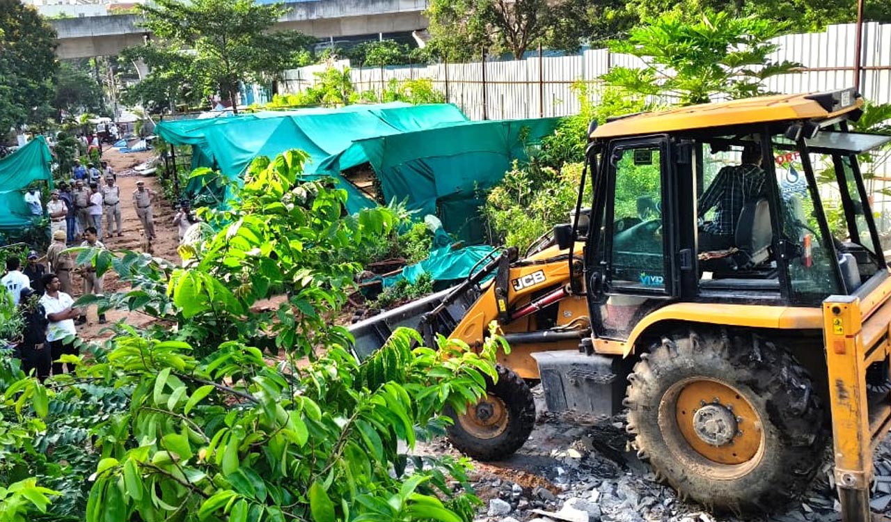 Hydraa reclaims 2,000 sq yards of land worth Rs 100 crore near Jubilee Hills