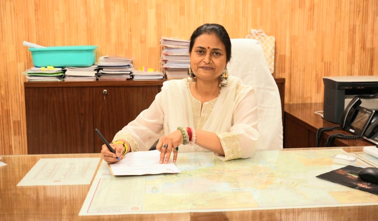 Iti Pandey takes charge as PCCM of South Central Railway