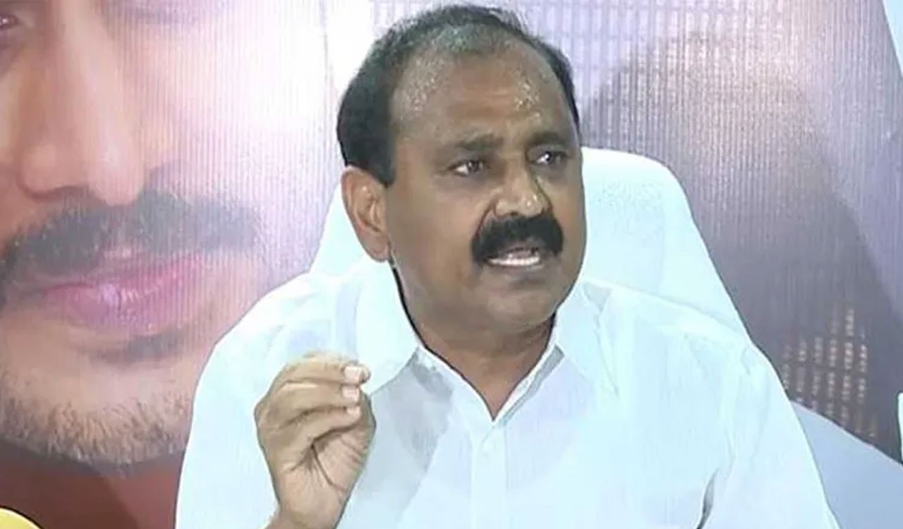 Chandrababu Naidu ‘conspiring’ to hand TTD land to Oberoi says Karunakar Reddy