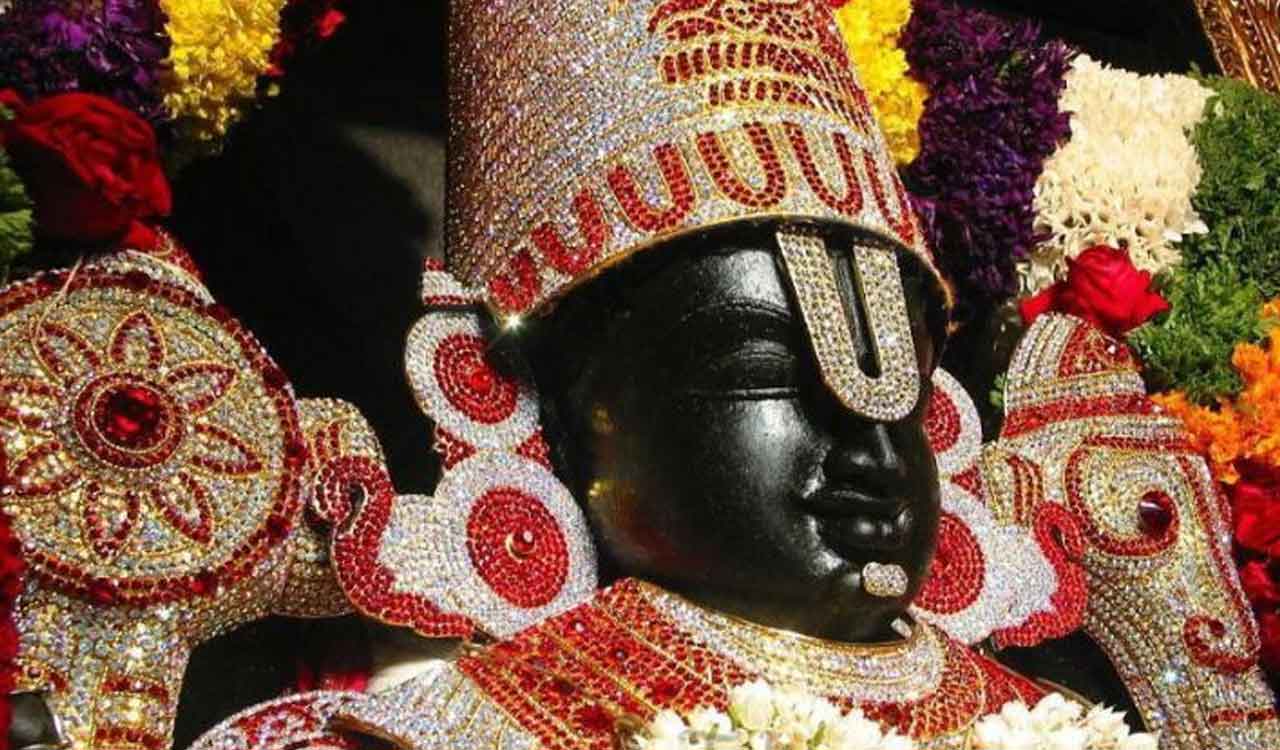Devotee pledges 121 kg gold worth Rs 140 crore to Lord Venkateswara: Naidu