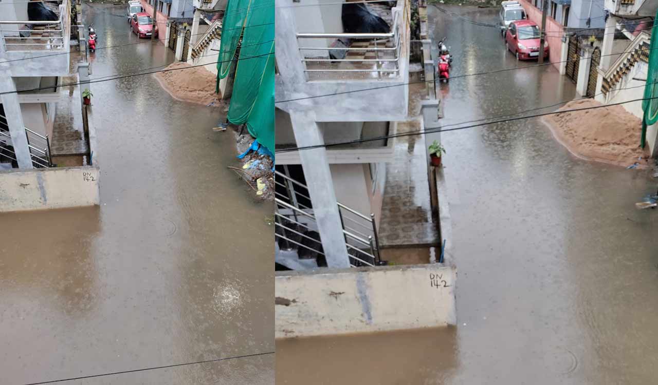 Hyderabad: Over 25 families urge GHMC to get rid of drainage inundation crisis in Malkajgiri 
