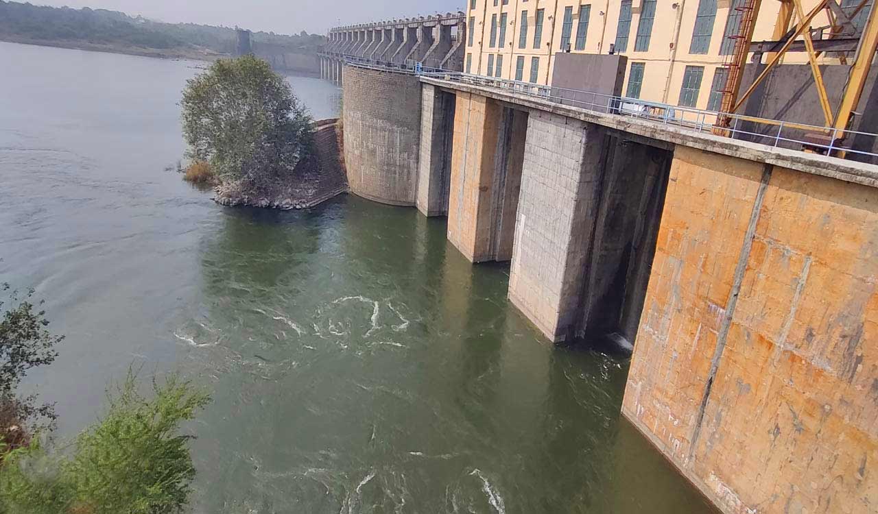 NDSA orders urgent repairs on Singur Dam; State scales down storage by 10 TMC