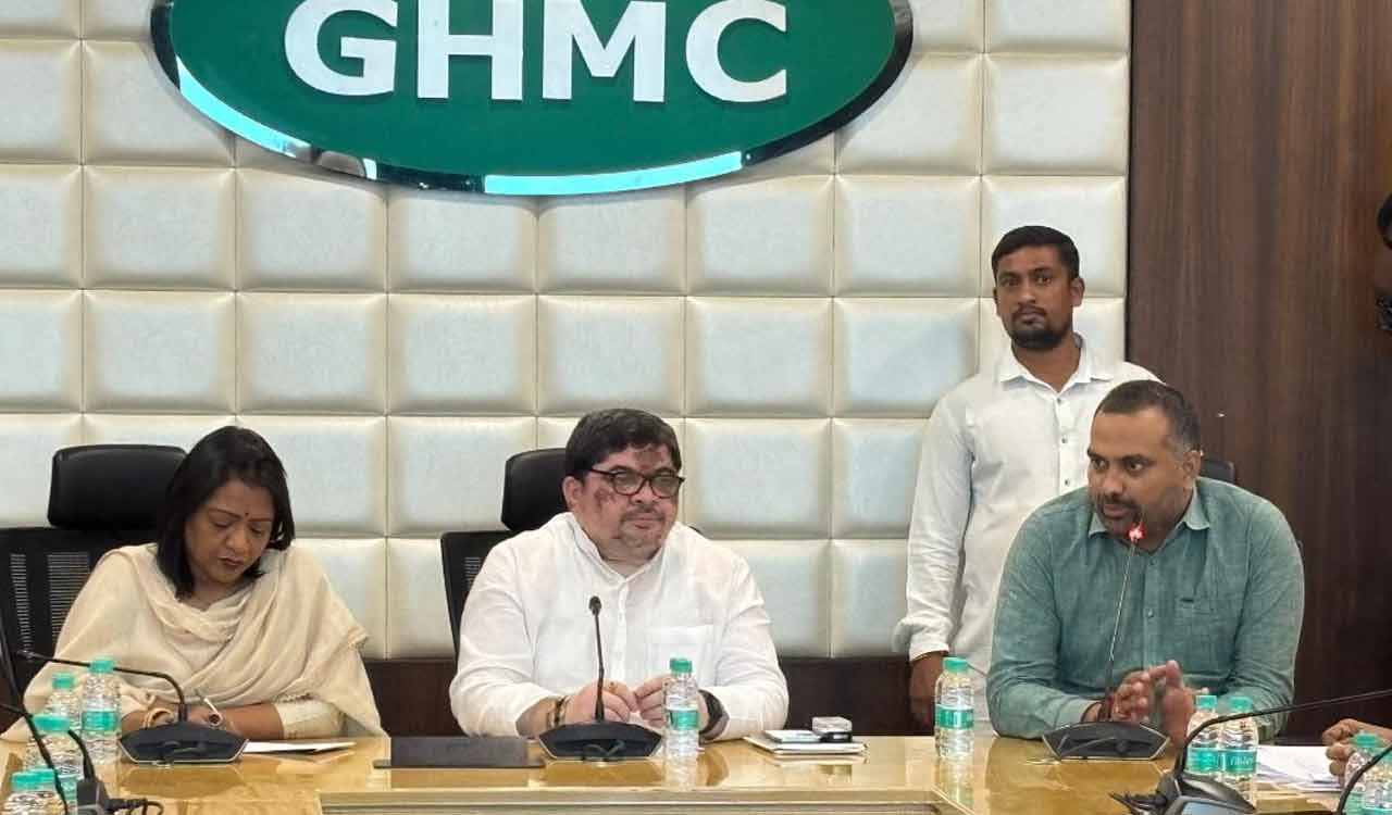 Hyderabad minister Ponnam Prabhakar urges proactive monsoon preparedness across departments